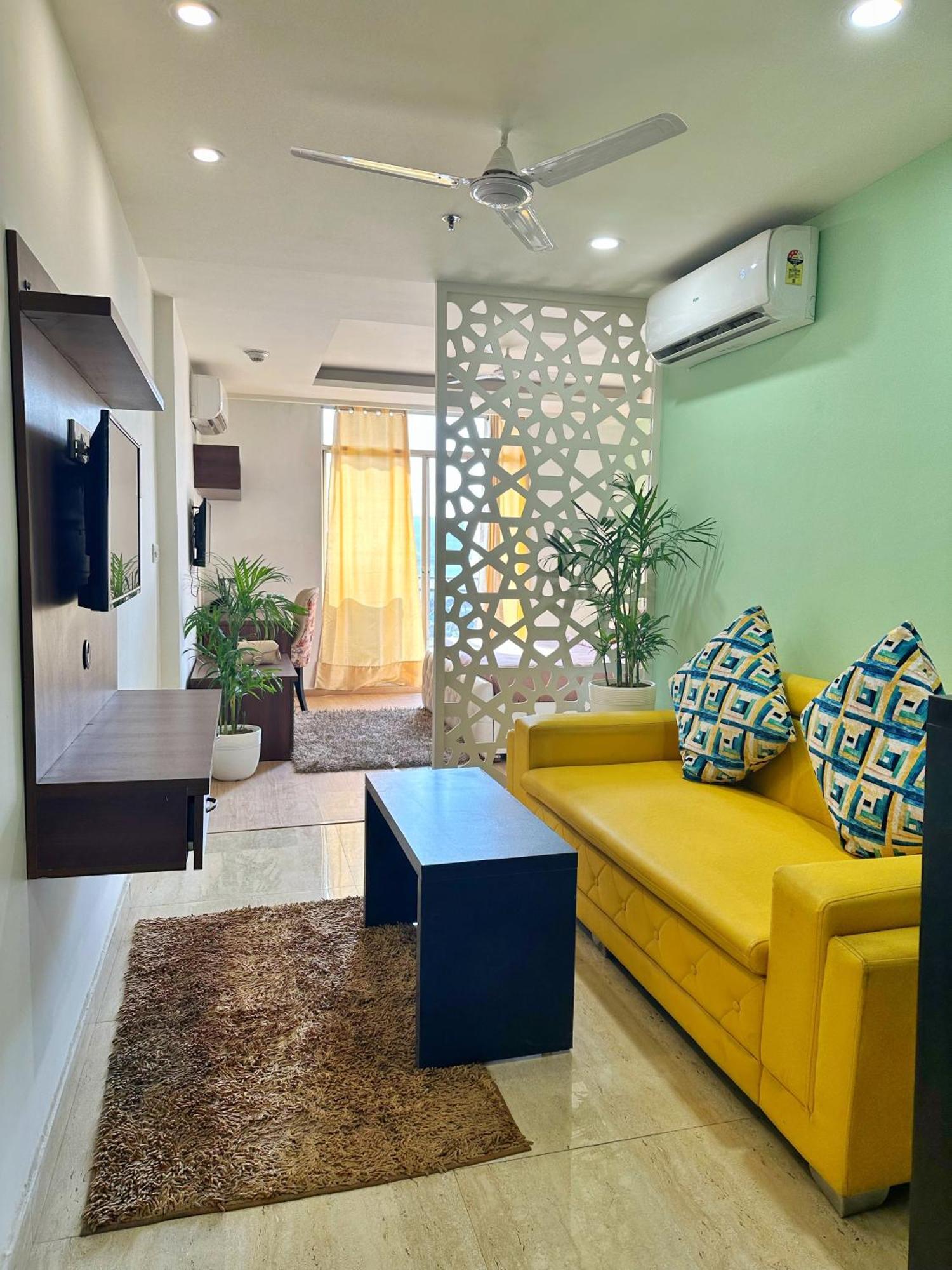 Flamingo Hotel Sector 67 I Studio Rooms I Gurgaon Exterior photo
